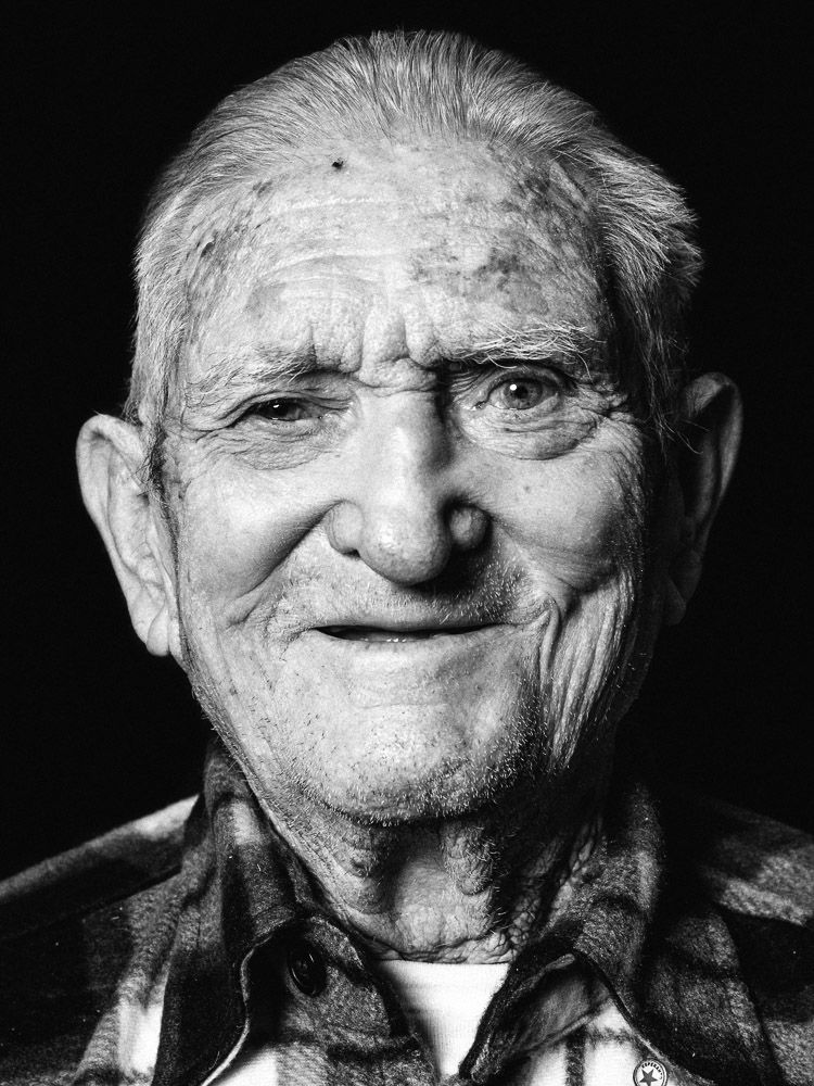 Walter Máñez